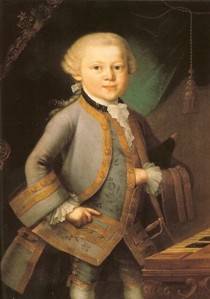 Postkarte: W. A. Mozart im Galakleid