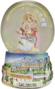 snow globe: little Amadeus